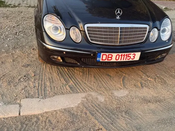 Mercedes-Benz E W211