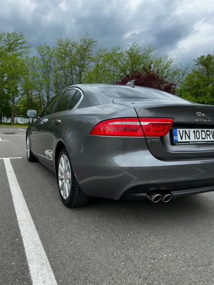 Jaguar XE — imagine 4