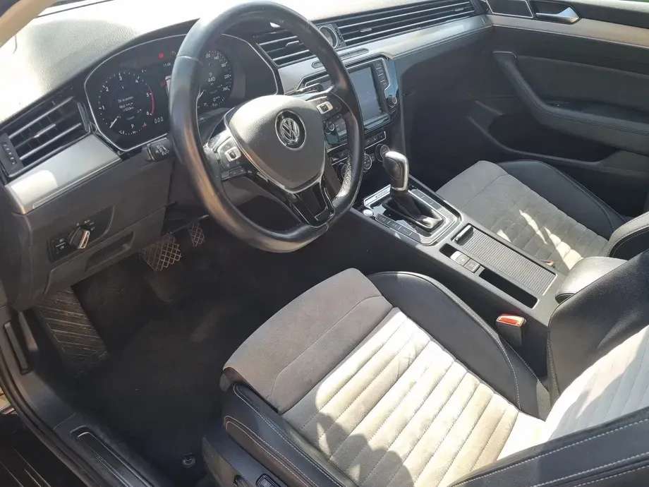 Volkswagen Passat B8 2.0 TDI DSG 4Motion Highline — imagine 7