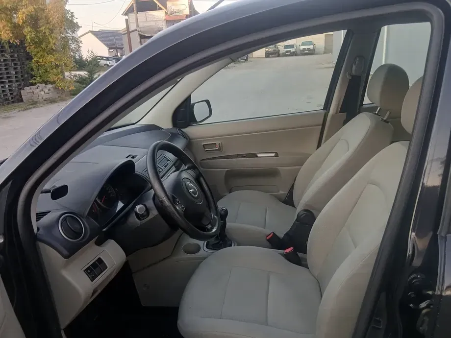 Mazda 2 I 1.4 TE Aut — imagine 8