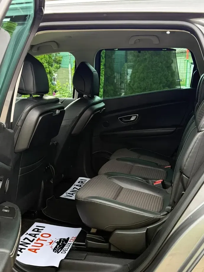 Renault Grand Scenic ENERGY dCi 160 EDC BOSE EDITION — imagine 10