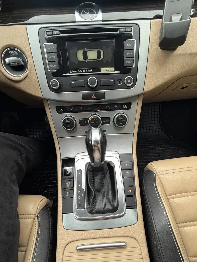 Volkswagen Passat CC — imagine 8