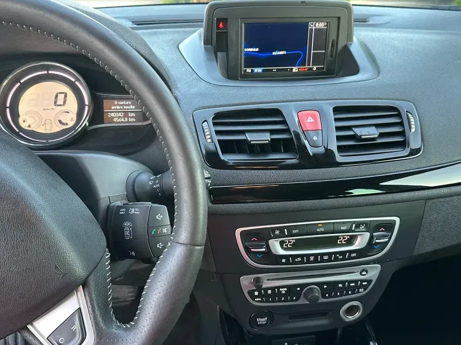 Renault Mégane III — imagine 8