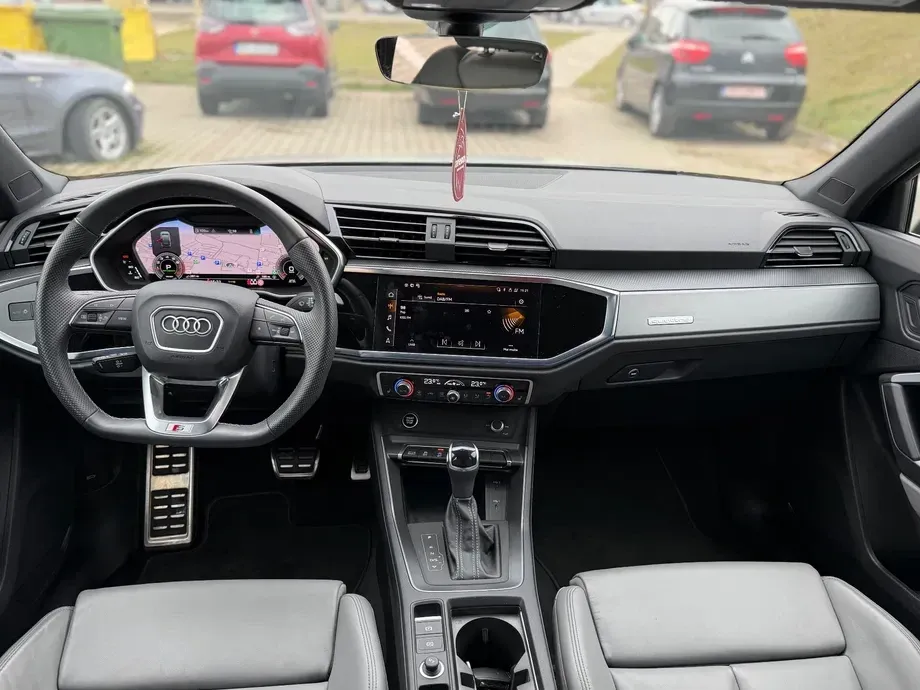 Audi Q3 F3 2.0 40 TFSI S tronic quattro S Line — imagine 7