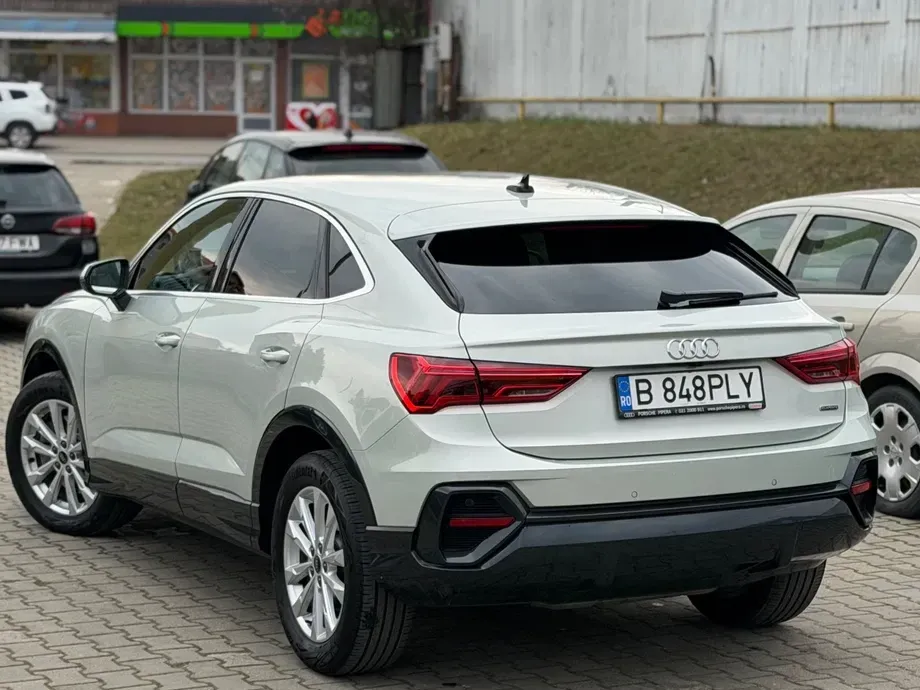 Audi Q3 F3 2.0 40 TFSI S tronic quattro S Line — imagine 4