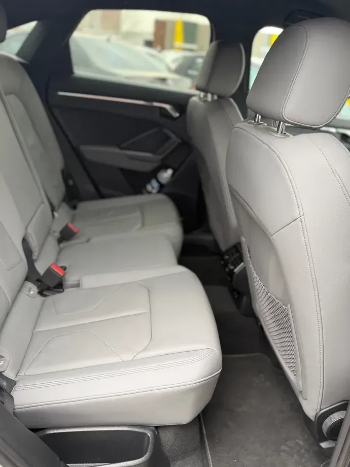 Audi Q3 F3 2.0 40 TFSI S tronic quattro S Line — imagine 10