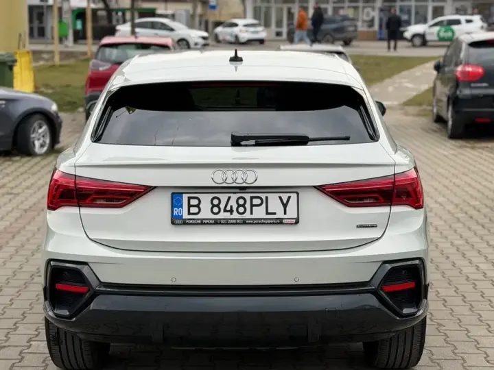 Audi Q3 F3 2.0 40 TFSI S tronic quattro S Line