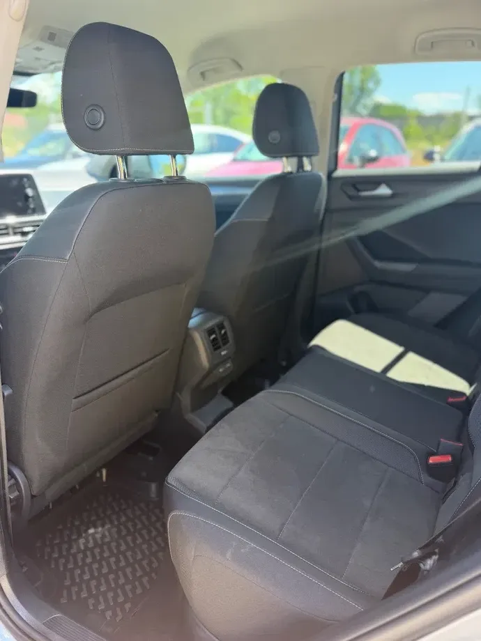 Volkswagen T-Roc 2.0 TSI 4Mot DSG R-Line — imagine 8
