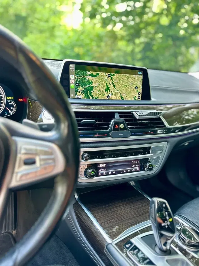 BMW Seria 7 G11/G12 — imagine 8