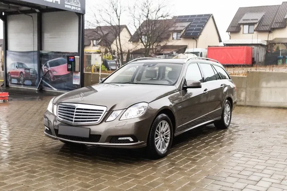 Mercedes-Benz E W212 — imagine 10