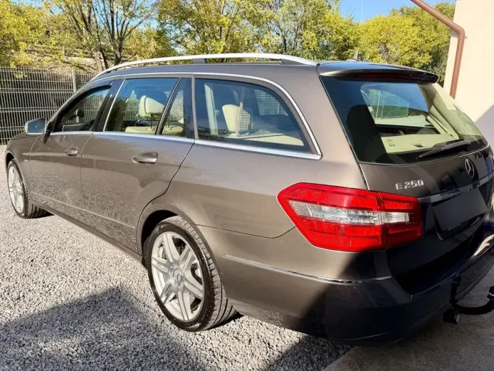 Mercedes-Benz E W212