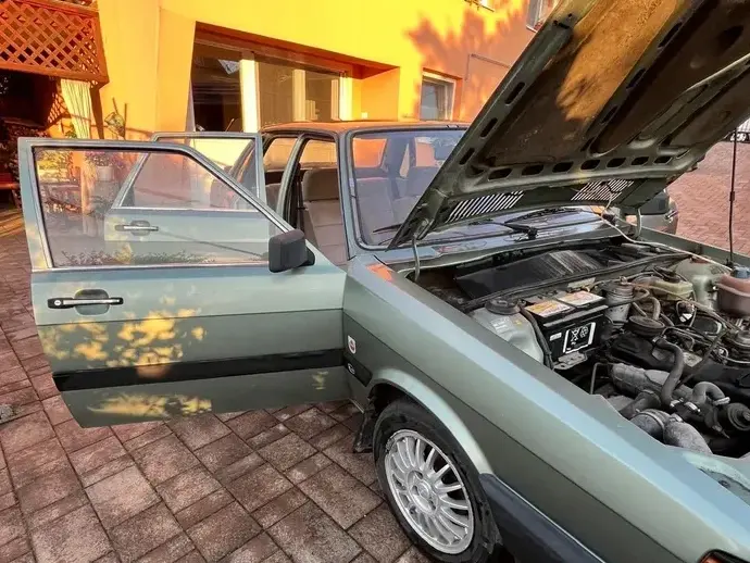 Audi 80