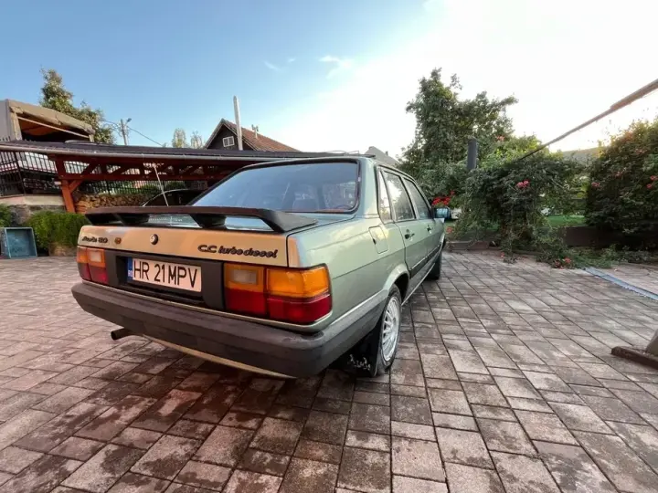 Audi 80