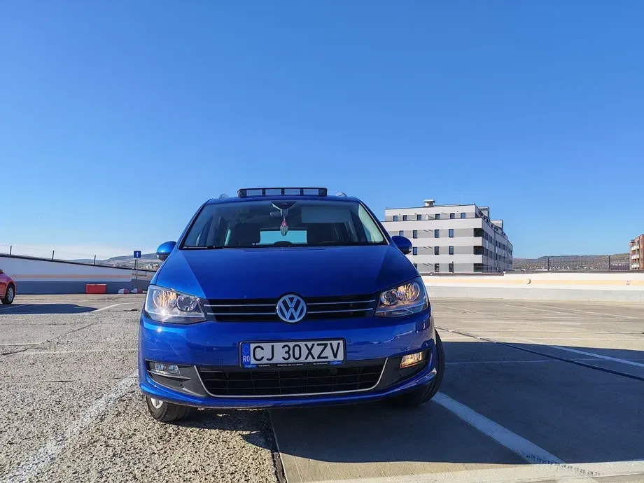 Volkswagen Sharan II 2.0 TDI DSG IQ.DRIVE — imagine 3