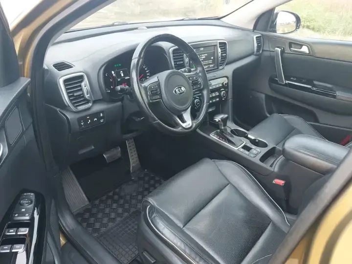 Kia Sportage IV 2,0 CRDI AWD Aut. Vision