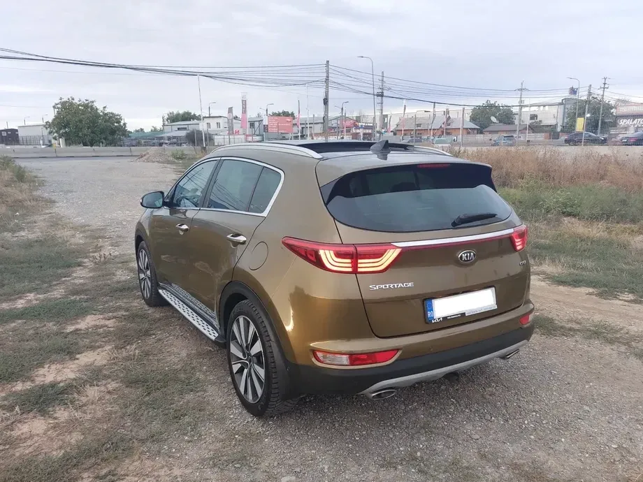 Kia Sportage IV 2,0 CRDI AWD Aut. Vision — imagine 4