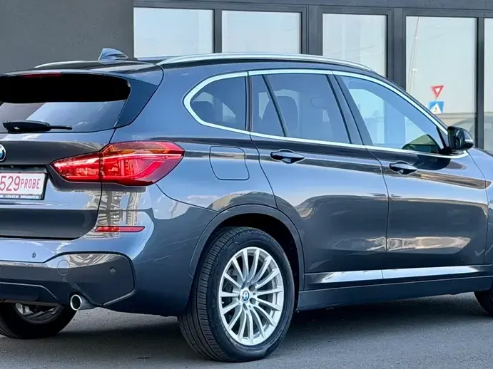 BMW X1 F48