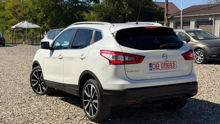 Nissan Qashqai II 1.6 DCI Xtronic TEKNA+ — imagine 3