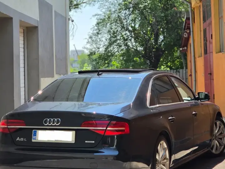 Audi A8 D5 3.0 TFSI quattro Tiptronic Langversion