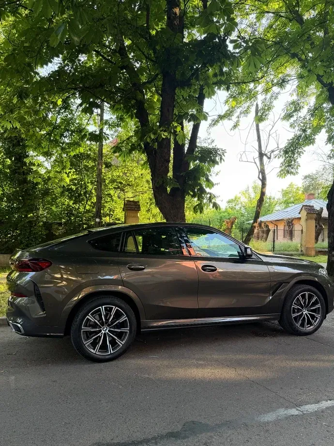 BMW X6 G06 xDrive40i AT MHEV — imagine 3
