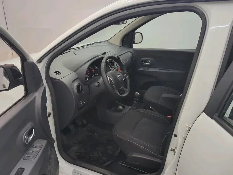 Dacia Lodgy 1.5 Blue dCi Laureate — imagine 3