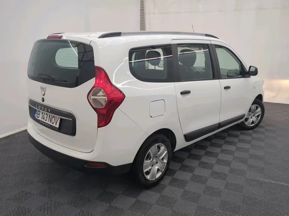 Dacia Lodgy 1.5 Blue dCi Laureate — imagine 2