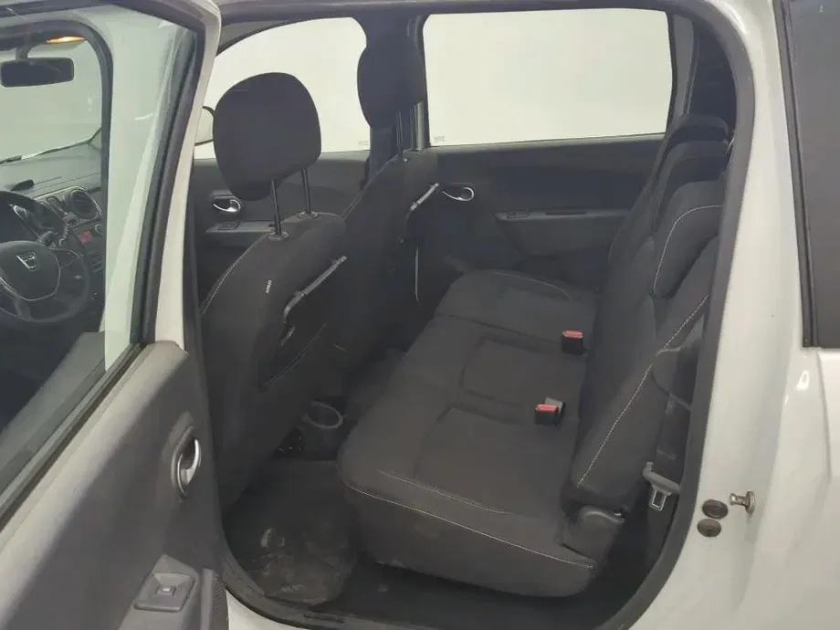 Dacia Lodgy 1.5 Blue dCi Laureate — imagine 6
