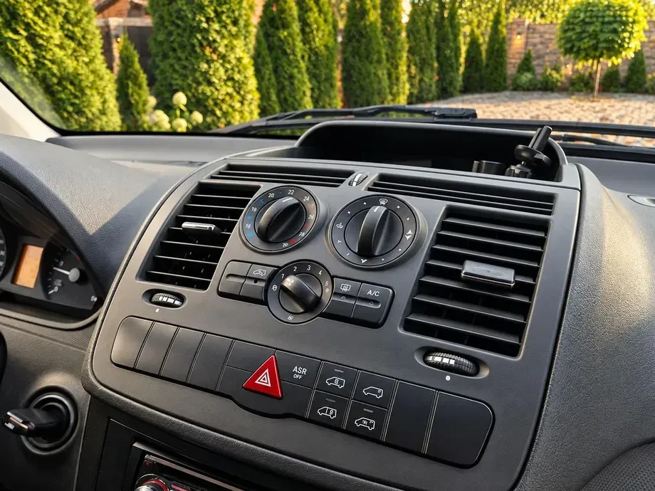 Mercedes-Benz Vito Tourer Lang PRO — imagine 7