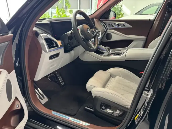 BMW XM 50e