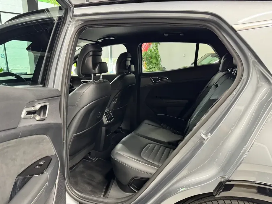 Kia Sportage V 1.6 T-GDI PHEV 6AT 4x4 GT Line — imagine 10