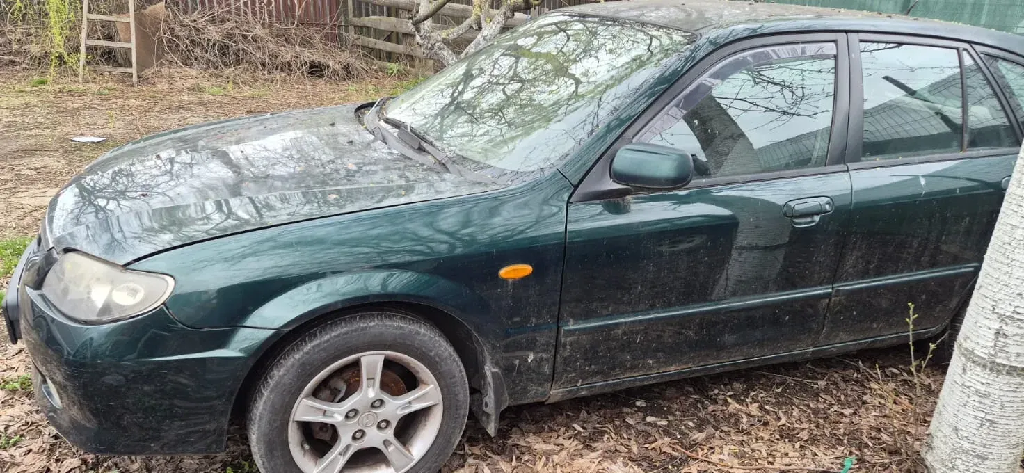 Mazda 323 — imagine 8