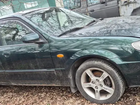 Mazda 323