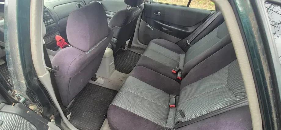 Mazda 323 — imagine 6