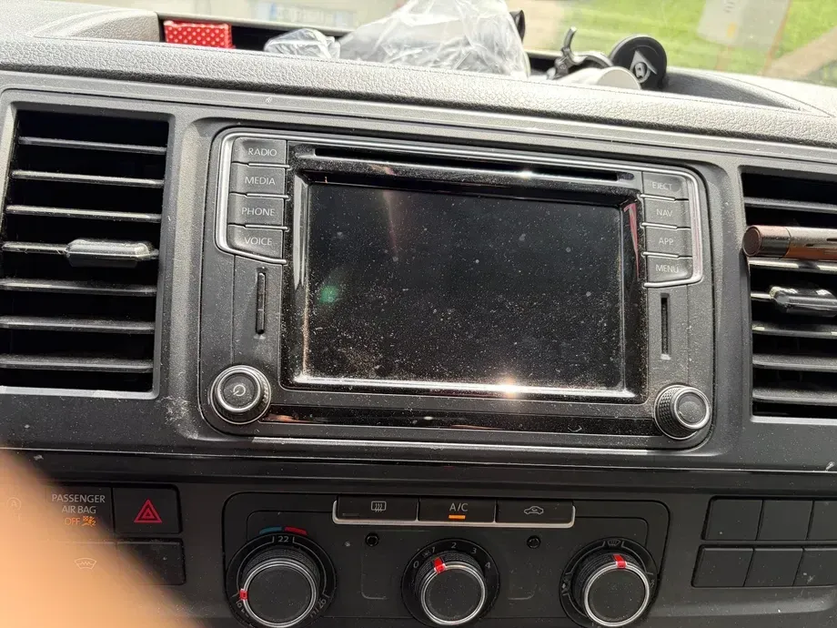 Volkswagen Transporter T6 — imagine 2