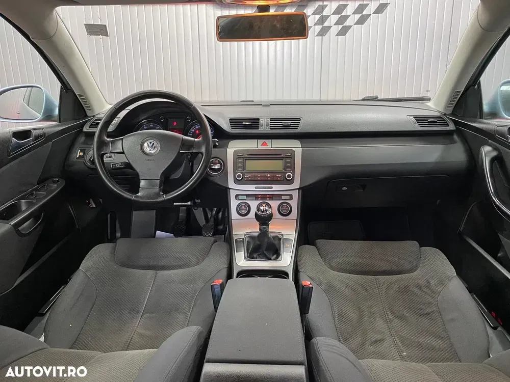 Volkswagen Passat — imagine 4