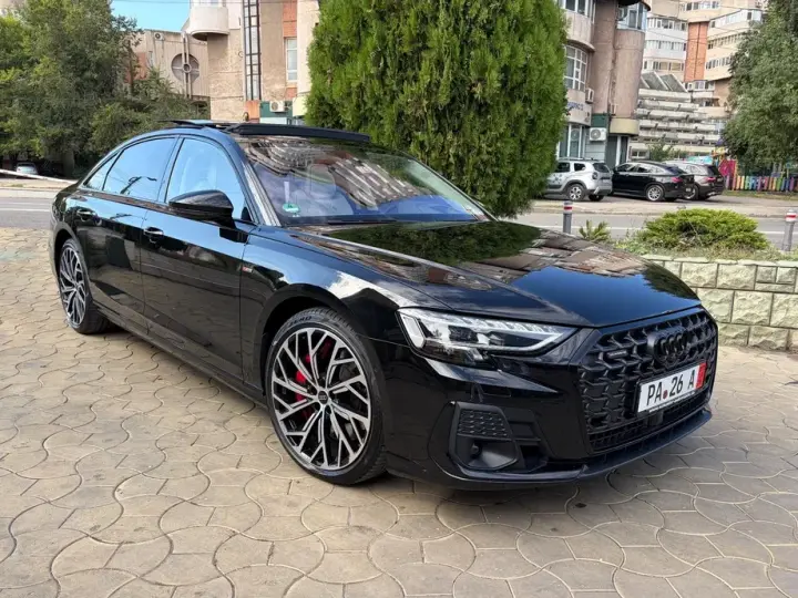 Audi A8