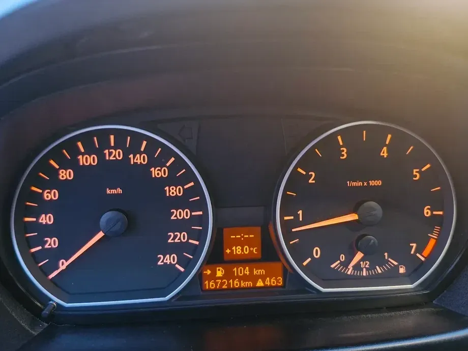 BMW Seria 1 E81/E82/E87/E88 116i — imagine 8