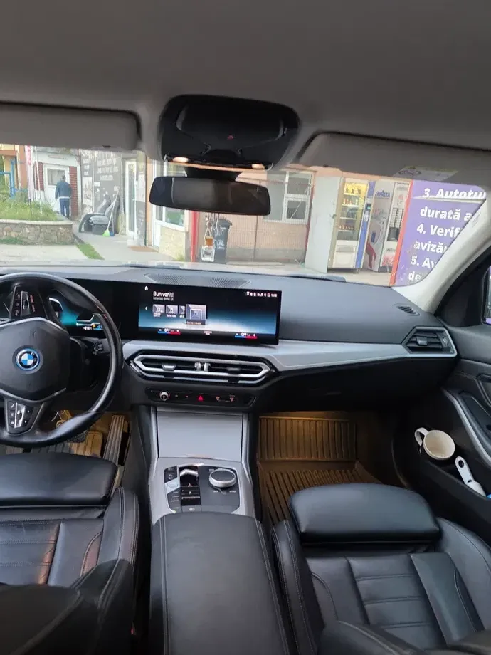 BMW Seria 3 320e Aut. Luxury Line — imagine 3