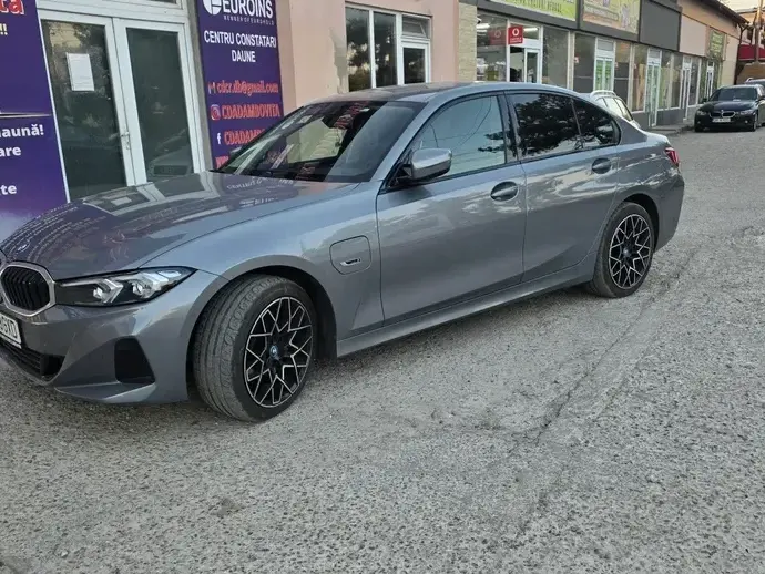 BMW Seria 3 320e Aut. Luxury Line