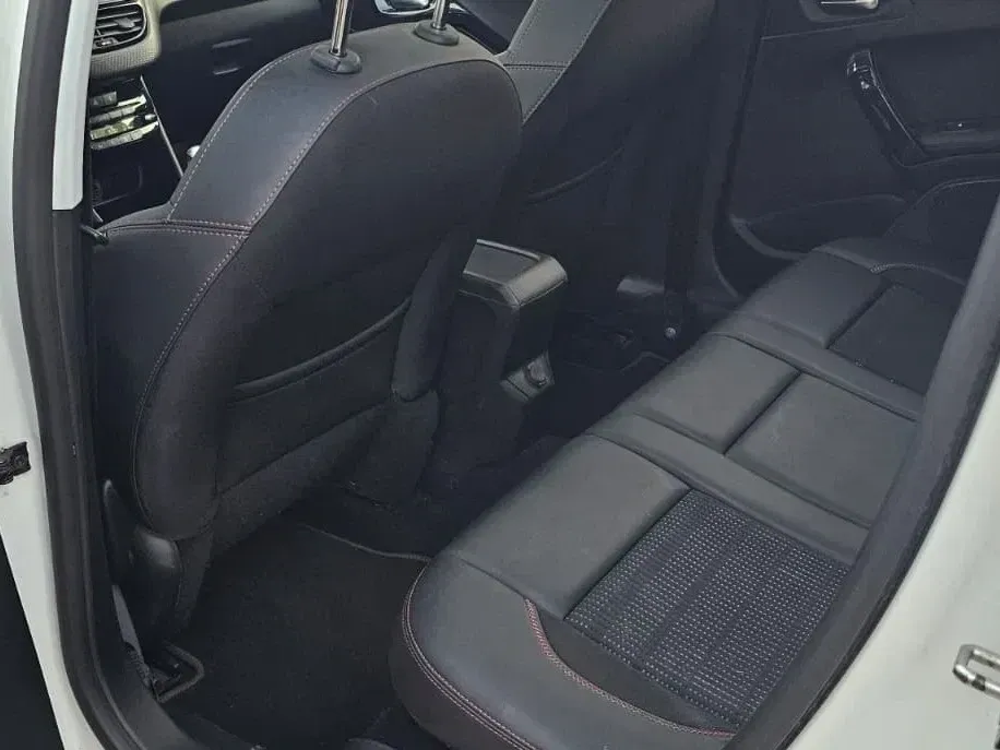 Peugeot 2008 I — imagine 9