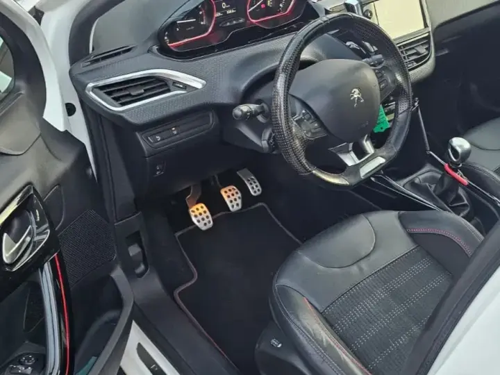 Peugeot 2008 I