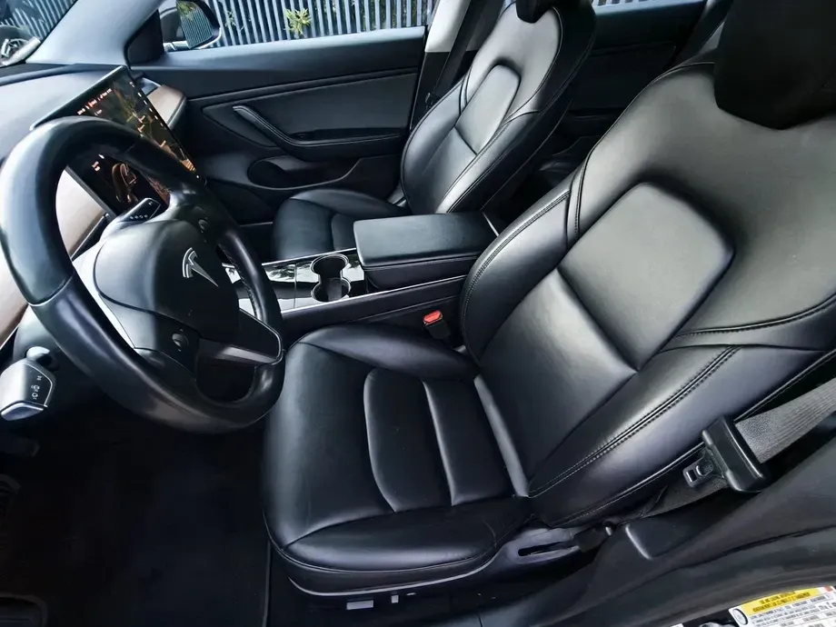 Tesla Model 3 Langstreckenbatterie Allradantrieb Dual Motor — imagine 10