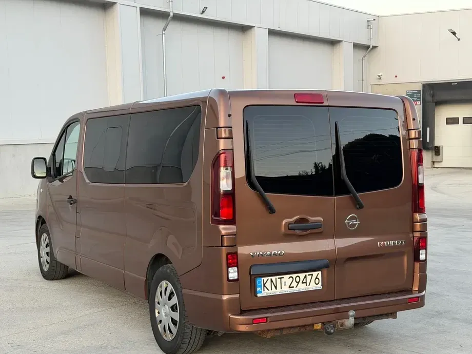 Opel Vivaro — imagine 8