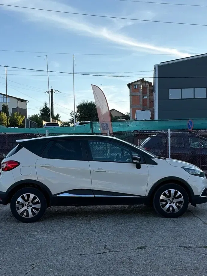 Renault Captur I TCe 90 LIMITED — imagine 10