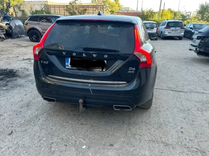 Volvo V60 I