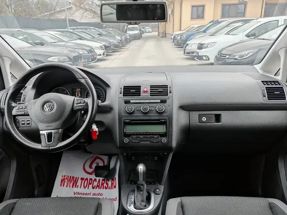Volkswagen Touran 2.0 TDI DPF DSG Comfortline — imagine 5