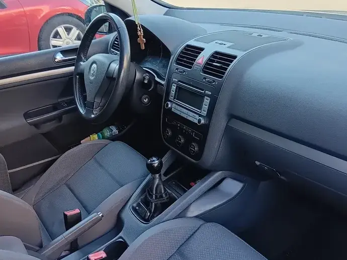 Volkswagen Golf V