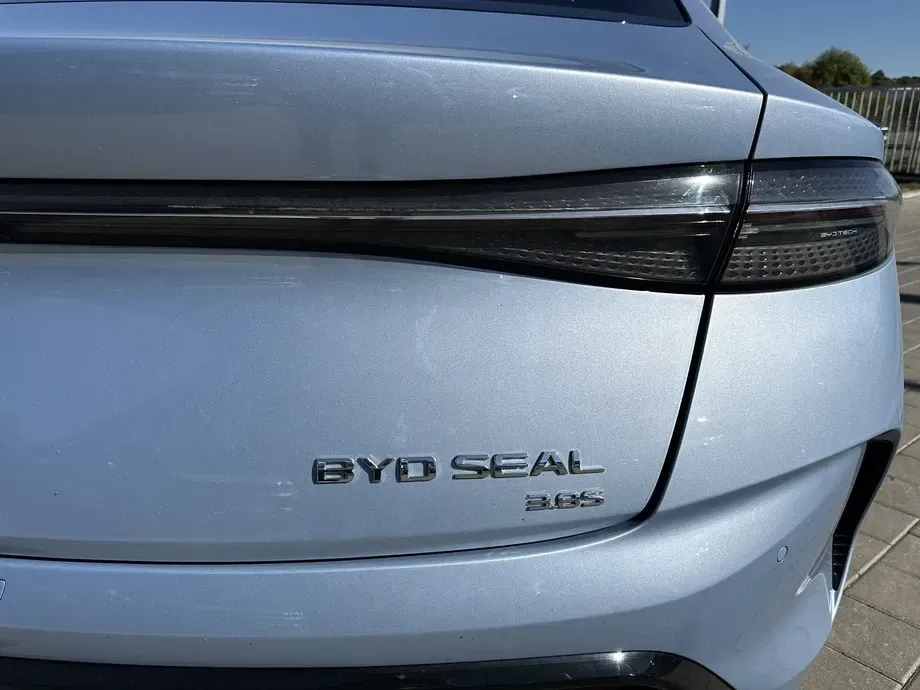 BYD Seal Excellence — imagine 5