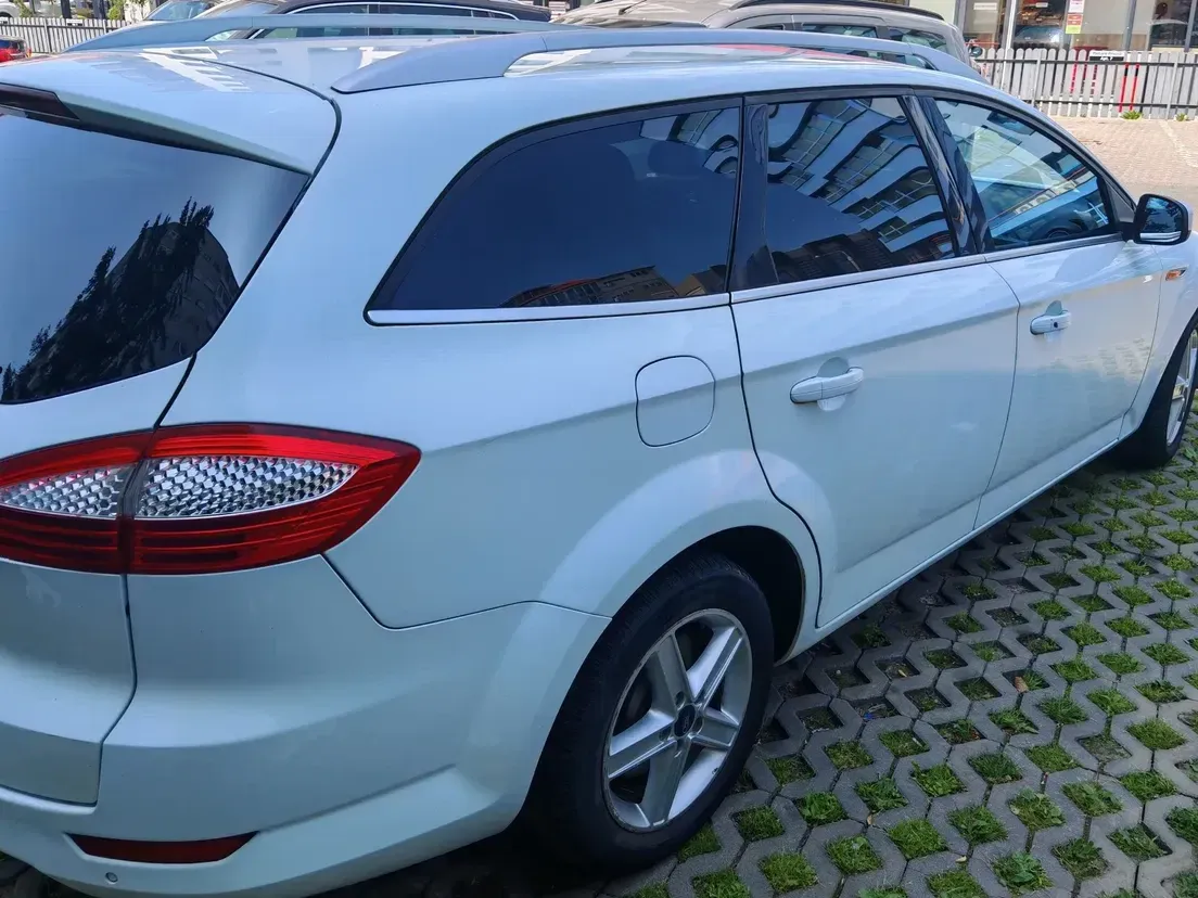 Ford Mondeo — imagine 9