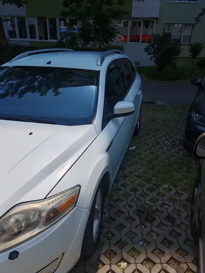 Ford Mondeo — imagine 3